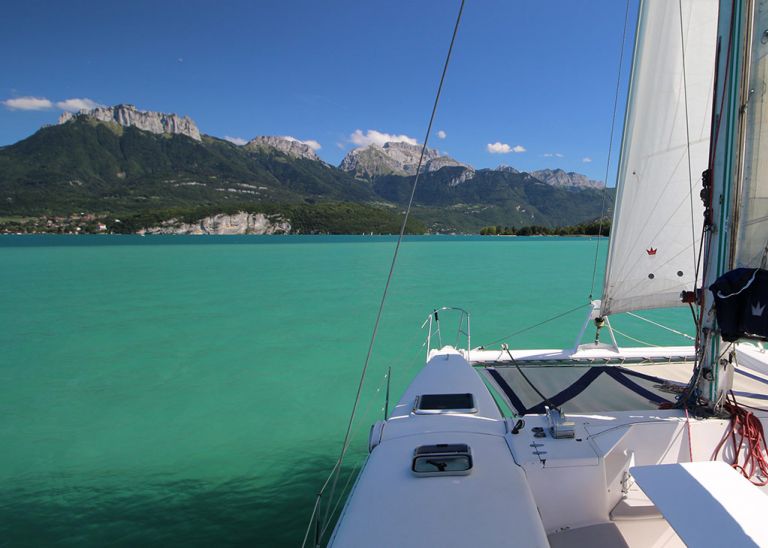 the boat catamaran annecy